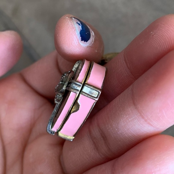 Retired Juicy Couture 2009 Limited Edition Valentine Box of Chocolates Charm - Picture 11 of 13